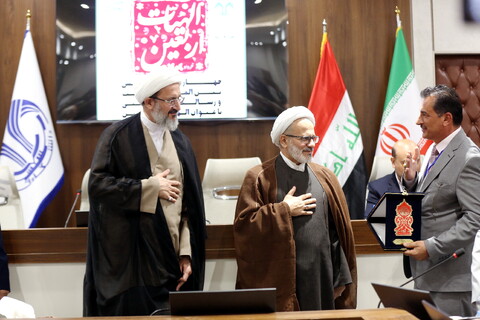 تصاویر/ اختتامیه چهارمین همایش بین‌المللی معرفت و رسالت حسینی