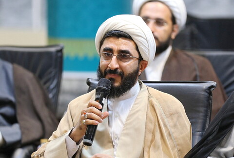 تصاویر/ دیدار رئیس شورای سیاست گذاری ائمه جمعه با آیت الله اعرافی