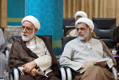 تصاویر/ دیدار رئیس شورای سیاست گذاری ائمه جمعه با آیت الله اعرافی