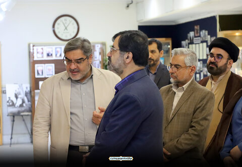 تصاویر/ بازدید استاندار قم از مرکز اسناد حوزه و روحانیت