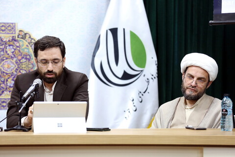 تصاویر/ هم اندیشی جمعی از نخبگان اقتصادی حوزه و دانشگاه