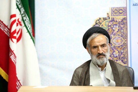 تصاویر/ هم اندیشی جمعی از نخبگان اقتصادی حوزه و دانشگاه