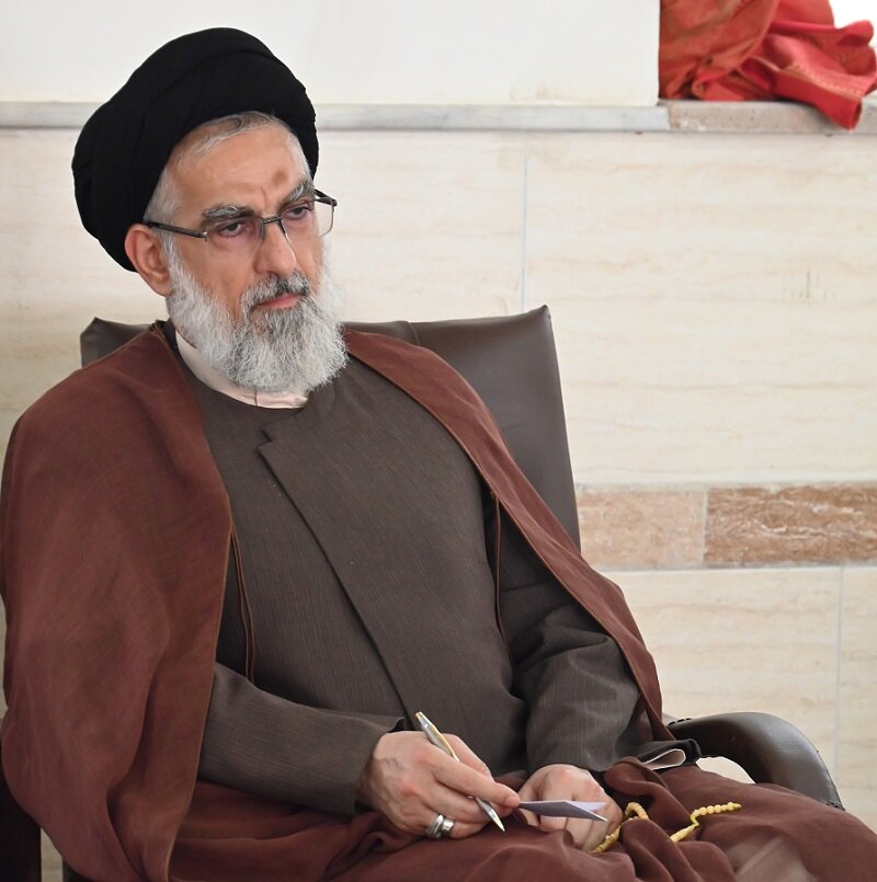 بی توجهی به تربیت جامعه سبب انحراف می‌شود