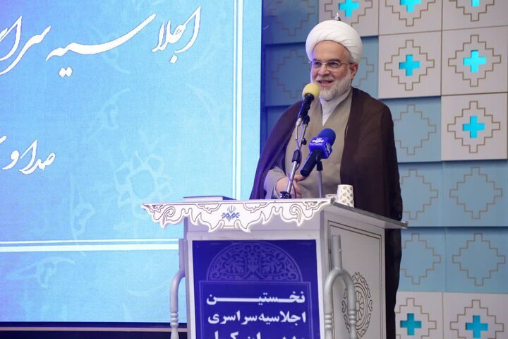 توجه به نگاه انسانی ضرورت رسانه ملی است