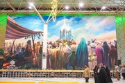 بالصور/ لوحات الغدير الأغر تزين الصحن العلوي بألوان الولاية وبهاء البيعة