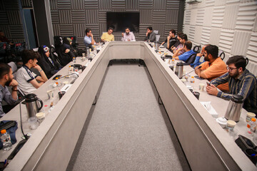 نخستین نشست «انتقال تجربه در تولید فیلم‌ کوتاه» در قم برگزار شد