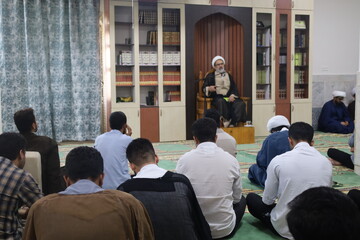 تصاویر / دیدار معاون امور صیانتی حوزه های علمیه با طلاب و مبلغین  بندرعباس