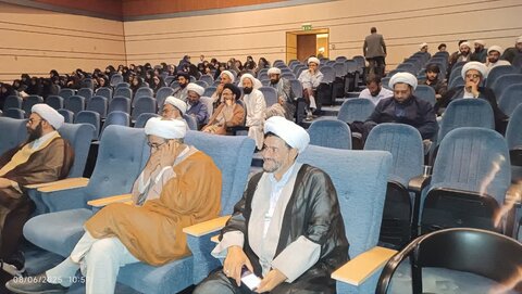 تصاویر برگزاری جلسه میثاق جاودان و سلسله نشست‌های علمی پاسخ به شبهات غدیر در خرم آباد