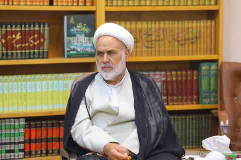 تصاویر / دیدار اعضای ستاد توسعه و بازسازی عتبات با آیت الله اعرافی