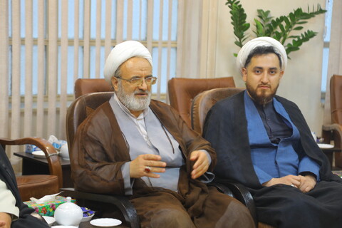 تصاویر / دیدار اعضای ستاد توسعه و بازسازی عتبات با آیت الله اعرافی