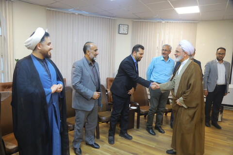 تصاویر / دیدار اعضای ستاد توسعه و بازسازی عتبات با آیت الله اعرافی