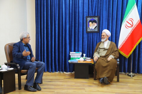 تصاویر / دیدار اعضای ستاد توسعه و بازسازی عتبات با آیت الله اعرافی