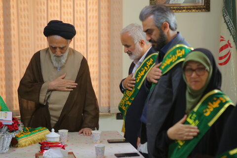 تجلیل از آیت الله موسوی اصفهانی