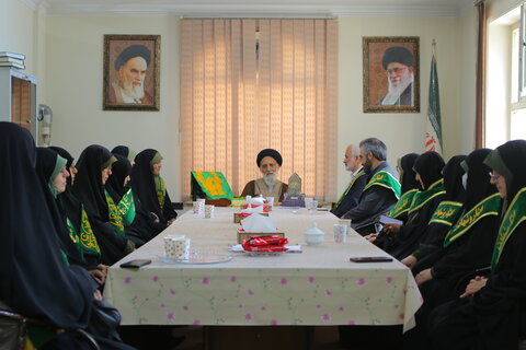 تجلیل از آیت الله موسوی اصفهانی
