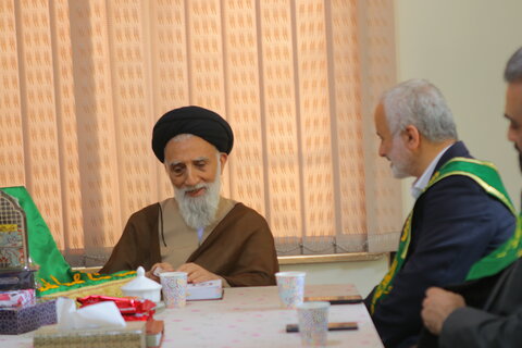 تجلیل از آیت الله موسوی اصفهانی