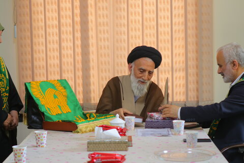 تجلیل از آیت الله موسوی اصفهانی