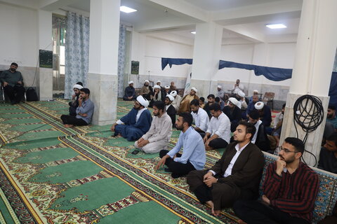 دیدار معاون امور صیانتی حوزه های علمیه با طلاب و مبلغین  بندرعباس