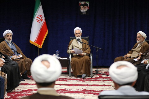 دیدار دبیران و مدیران علمی همایش یکصدمین سالگرد بازتأسیس حوزه علمیه قم با آیت الله اعرافی