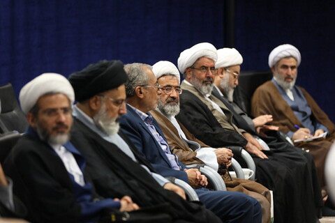 دیدار دبیران و مدیران علمی همایش یکصدمین سالگرد بازتأسیس حوزه علمیه قم با آیت الله اعرافی