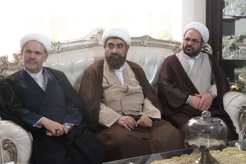 تصاویر / دیدار مدیر حوزه علمیه استان قزوین با طلبه حوزوی