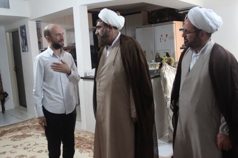 تصاویر / دیدار مدیر حوزه علمیه استان قزوین با طلبه حوزوی