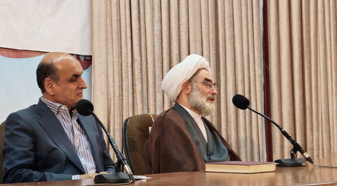 تصاویر/ دیدار نماینده ولی در استان گیلان با طلاب گیلانی مقیم قم