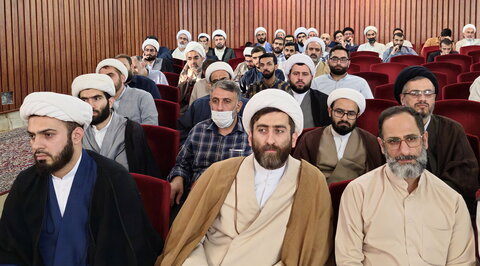 تصاویر/ دیدار نماینده ولی در استان گیلان با طلاب گیلانی مقیم قم