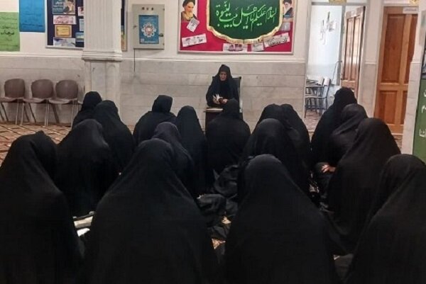 نشست «قرآن در آینه نهج‌البلاغه» در یزد برگزار شد