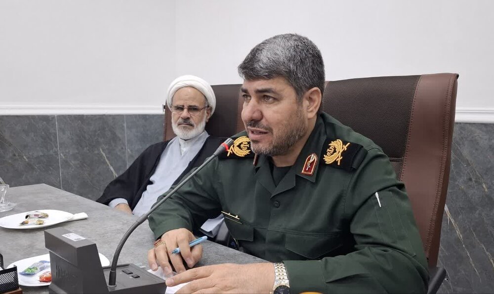 جریان انقلابی در فضای مجازی حضور هدفمند داشته باشد