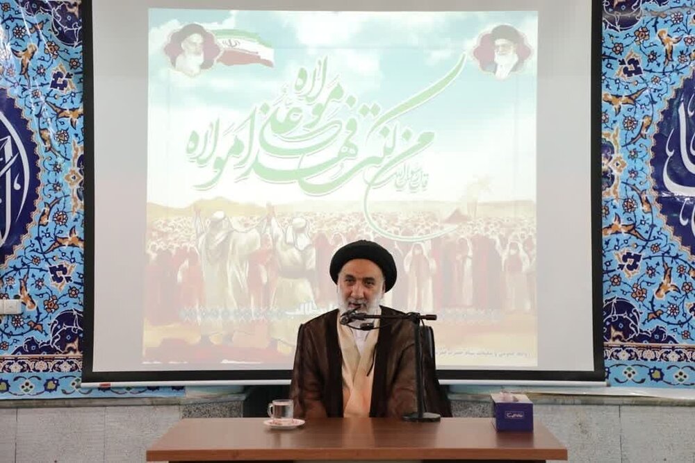 نظام ولایت فقیه، راهنمای جامعه اسلامی در عصر غیبت است