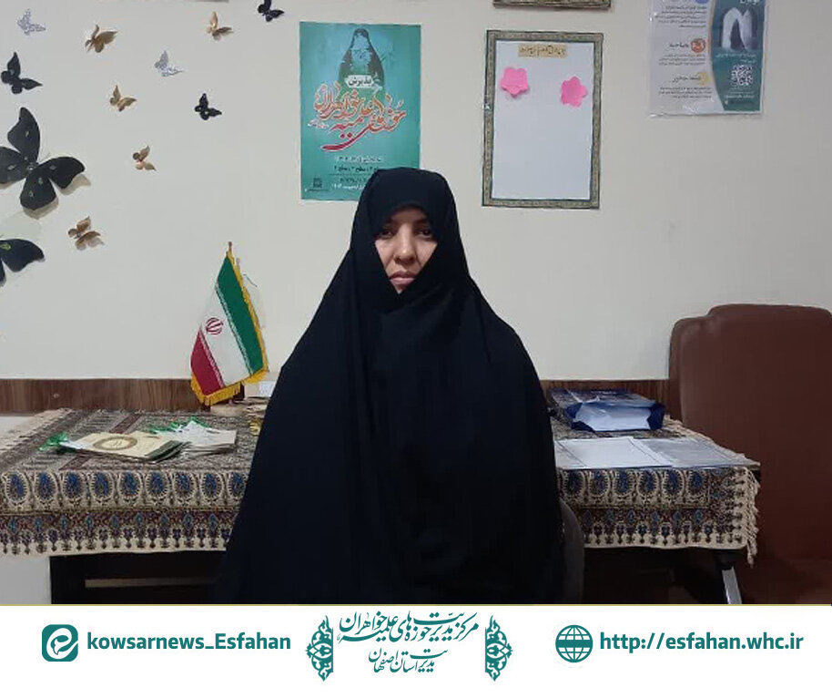 حوزه‌های علمیه خواهران باید پرچم‌دار تربیت نیروی مهذب و کارآمد در مسیر تمدن نوین اسلامی باشند