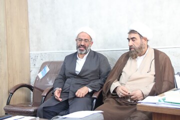 تصاویر / دیدار مدیر حوزه علمیه استان قزوین با مدیر وکارشناسان مرکز مشاوره حوزه علمیه قزوین