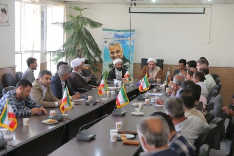 تصاویر / جلسه شورای اداری الموت شرقی با حضور امام جمعه قزوین