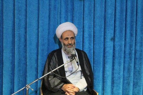 تصاویر/سخنرانی حجت الاسلام والمسلمین شامی در جمع طلاب مدرسه علمیه قروه