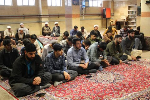 تصاویر/سخنرانی حجت الاسلام والمسلمین شامی در جمع طلاب مدرسه علمیه قروه