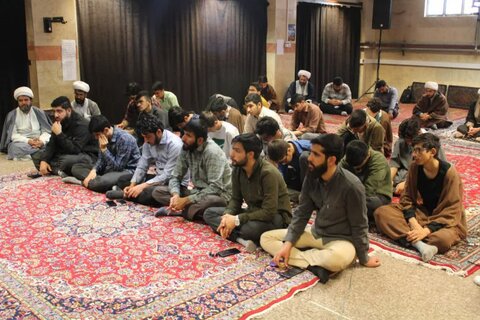 تصاویر/سخنرانی حجت الاسلام والمسلمین شامی در جمع طلاب مدرسه علمیه قروه