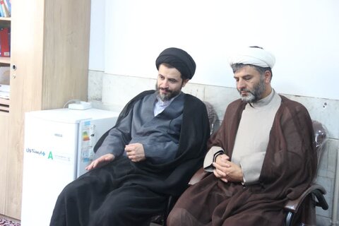 تصاویر / دیدار مدیر حوزه علمیه استان قزوین با مدیر وکارشناسان مرکز مشاوره حوزه علمیه قزوین