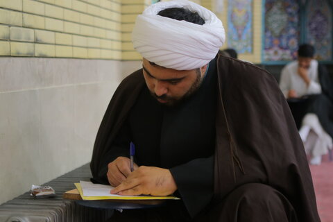 برگزاری امتحانات کتبی در مدرسه علمیه آیت الله آخوند (ره)