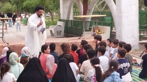 تصاویر/ مدرسه علمیه سفیران هدایت امام صادق(ع) جشن دهه ولایت و امامت برگزار کرد