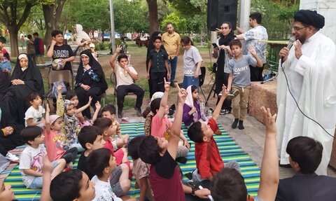 تصاویر/ مدرسه علمیه سفیران هدایت امام صادق(ع) جشن دهه ولایت و امامت برگزار کرد