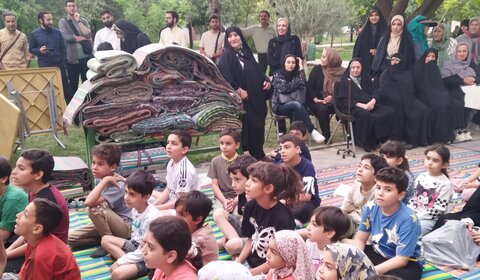 تصاویر/ مدرسه علمیه سفیران هدایت امام صادق(ع) جشن دهه ولایت و امامت برگزار کرد