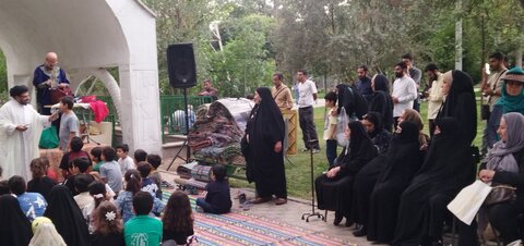 تصاویر/ مدرسه علمیه سفیران هدایت امام صادق(ع) جشن دهه ولایت و امامت برگزار کرد