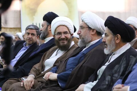 تصاویر/ گردهمایی منطقه ایی ائمه جمعه شمالغرب کشور  در اردبیل