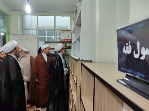حضور مدیر منطقه۲حوزه قائم مقام امور استانها در مدرسه علمیه امام صادق (ع) بیجار