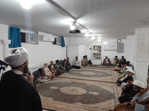 حضور مدیر منطقه۲حوزه قائم مقام امور استانها در مدرسه علمیه امام صادق (ع) بیجار