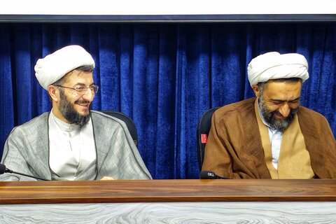 تصاویر/ نشست معاون پژوهش حوزه‌های علمیه با ناشران آثار حوزوی فعال در همایش کتاب سال حوزه‌