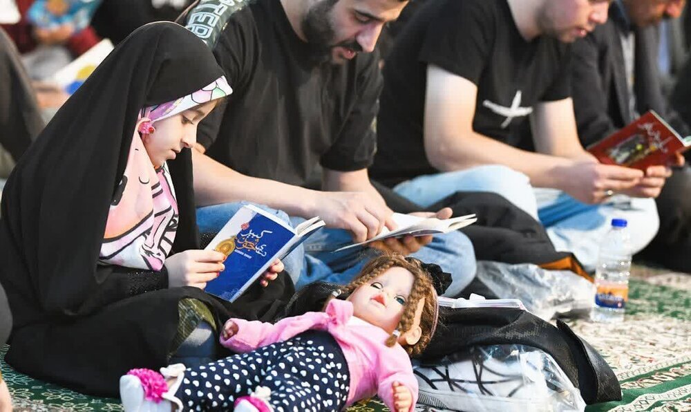 ماں باپ کی زندگی بچوں کے لیے ایک فلم کی مانند ہوتی ہے