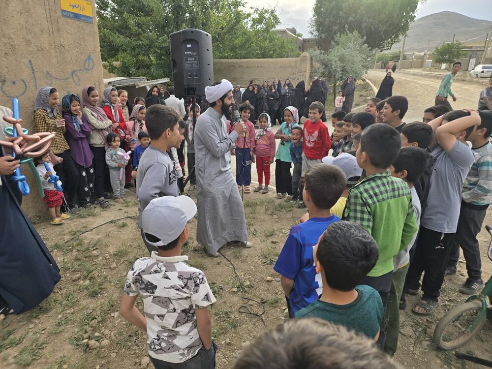 تصاویر/ تبلیغ غدیر در روستای گنبد و منگاوی همدان