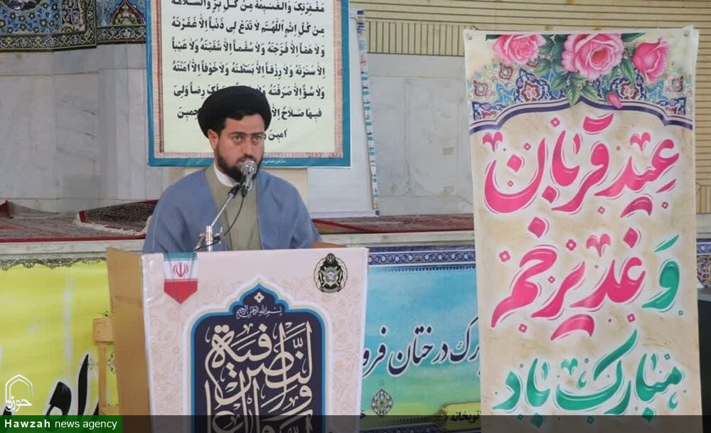 محفل نورانی انس با قرآن کریم در گروه ۲۲ توپخانه ارتش برگزار شد+ تصاویر