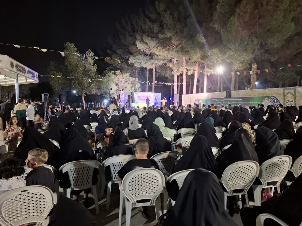 تصاویر/ جشن غدیر در چایخانه امام رضا(ع) آران و بیدگل